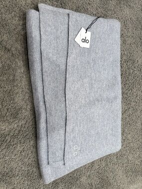 Alo Oversized Scarf